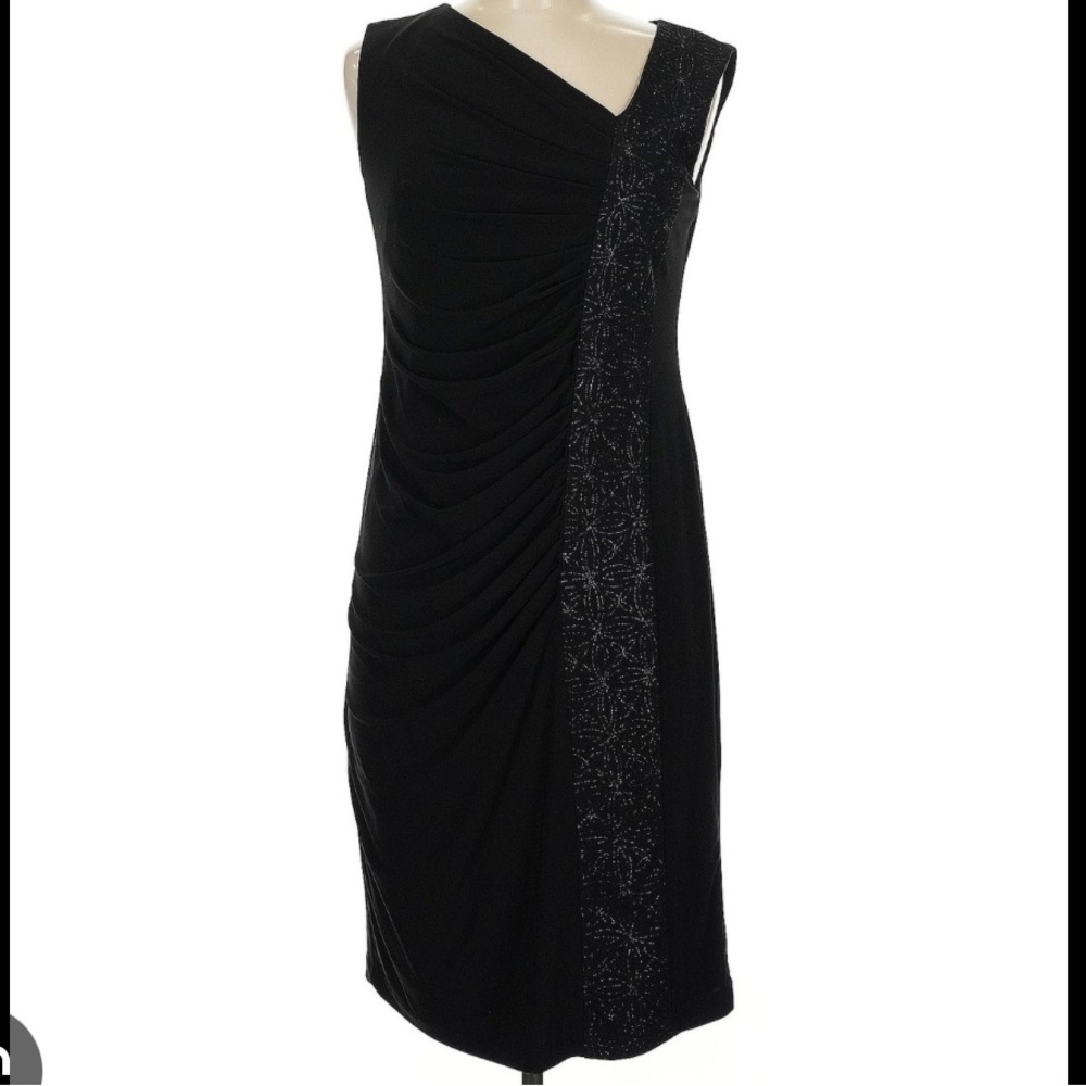 Elegant Black Sleeveless Dress